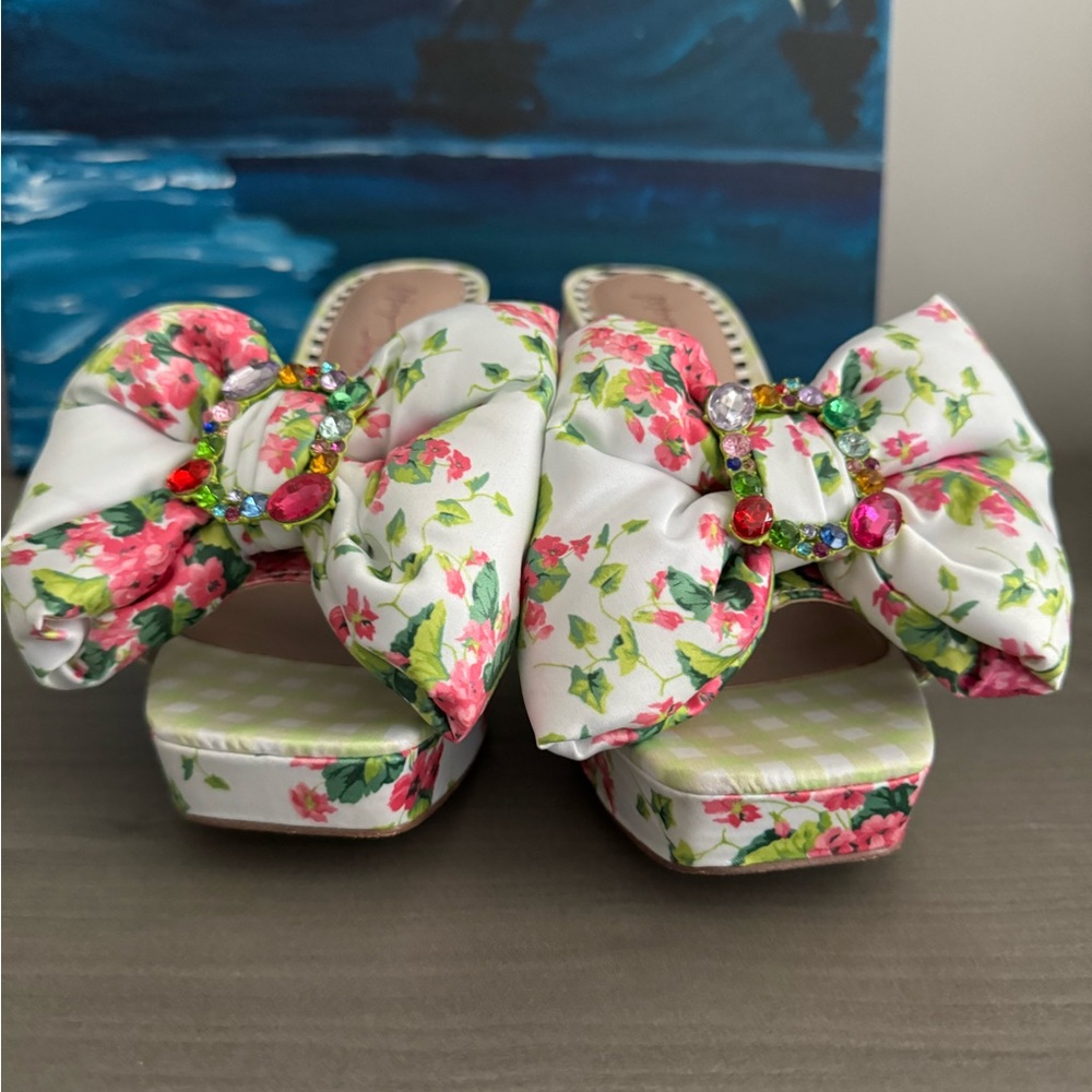 Betsy Johnson Floral fabric bow heels